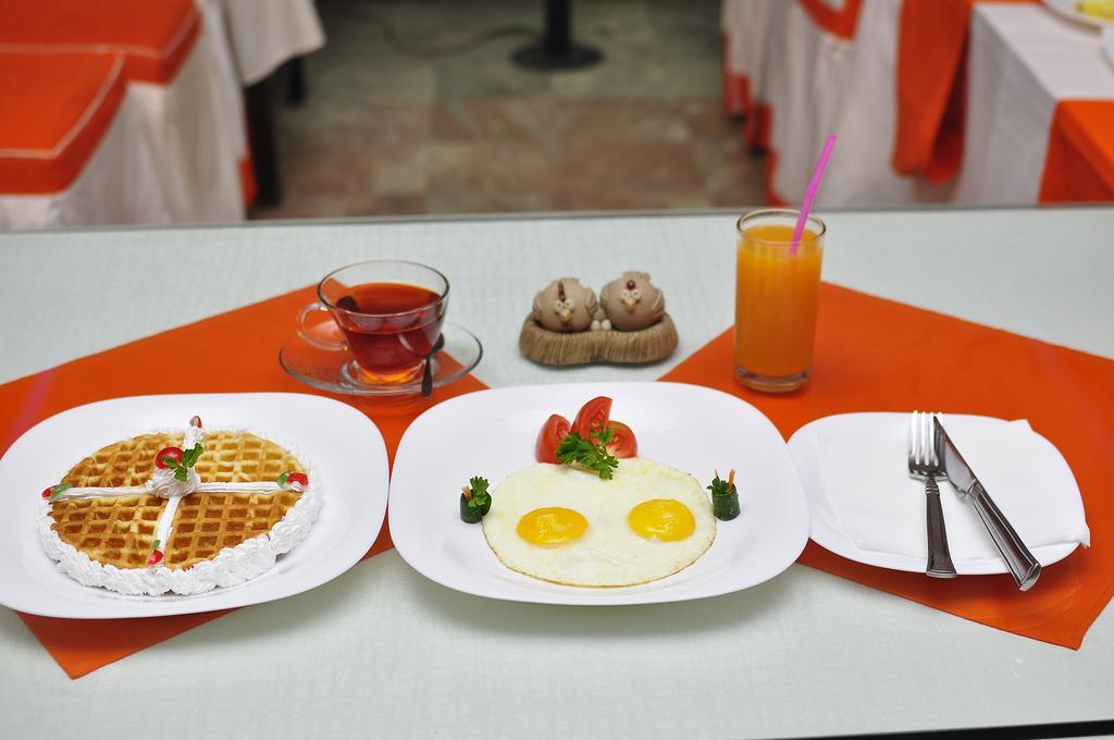 Royal Penguin Boutique Hotel & Spa Kathmandu Ngoại thất bức ảnh